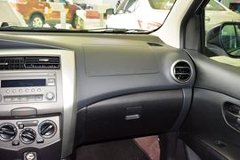 2015款日产骊威劲锐1.6XV