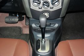 2015款日产骊威劲锐1.6XV