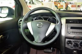 2015款日产骊威劲锐1.6XV