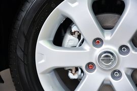 2015款日产骊威劲锐1.6XV