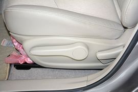 2014款日产骐达1.6L