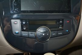 2014款日产骐达1.6L