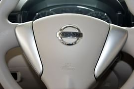 2014款日产骐达1.6L