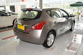 2014款日产骐达1.6L