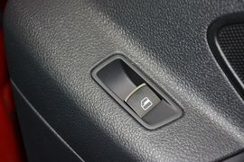 2015款大众途观1.8TSI手自一体两驱舒适版