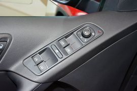 2015款大众途观1.8TSI手自一体两驱舒适版