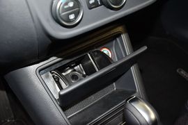 2015款大众途观1.8TSI手自一体两驱舒适版