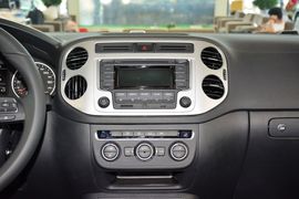 2015款大众途观1.8TSI手自一体两驱舒适版