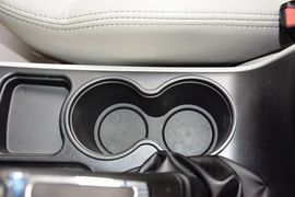 2015款吉利新远景1.3T手动尊贵型