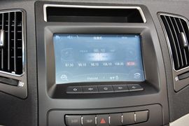 2015款吉利新远景1.3T手动尊贵型