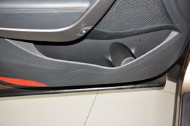 2015款现代全新胜达2.4L自动四驱智能型