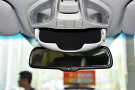 2015款现代全新胜达2.4L自动四驱智能型