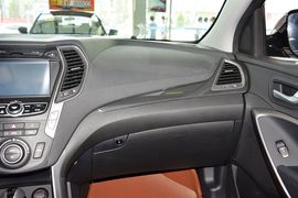 2015款现代全新胜达2.4L自动四驱智能型