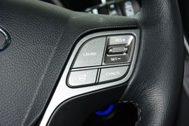 2015款现代全新胜达2.4L自动四驱智能型