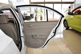 2015款长安悦翔V3