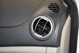 2015款长安悦翔V3