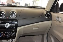 2015款长安悦翔V3