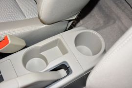 2015款长安悦翔V3