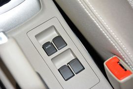 2015款长安悦翔V3