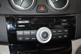 2015款长安悦翔V3