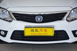 2015款长安悦翔V3