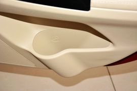 2015款长安逸动1.6L手动豪华型