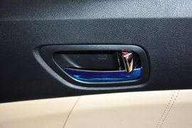 2015款长安逸动1.6L手动豪华型
