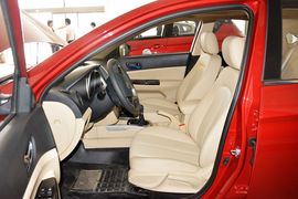2015款长安逸动1.6L手动豪华型