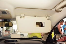2015款长安逸动1.6L手动豪华型