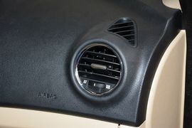2015款长安逸动1.6L手动豪华型