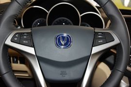 2015款长安逸动1.6L手动豪华型