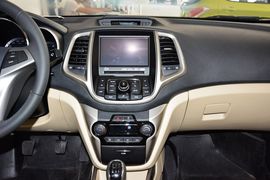 2015款长安逸动1.6L手动豪华型
