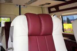 2015款福田图雅诺2.8T长轴商旅版