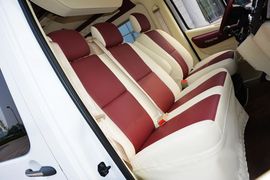 2015款福田图雅诺2.8T长轴商旅版