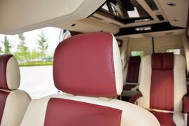 2015款福田图雅诺2.8T长轴商旅版