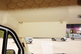 2015款福田图雅诺2.8T长轴商旅版