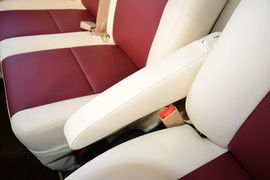 2015款福田图雅诺2.8T长轴商旅版