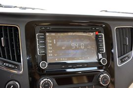 2015款福田图雅诺2.8T长轴商旅版