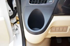 2015款福田图雅诺2.8T长轴商旅版