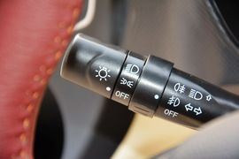 2015款福田图雅诺2.8T长轴商旅版