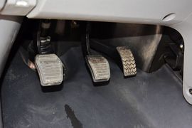 2015款福田图雅诺2.8T短轴商运版