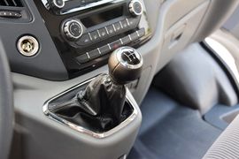 2015款福田图雅诺2.8T短轴商运版