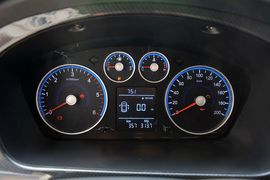 2015款福田图雅诺2.8T短轴商运版