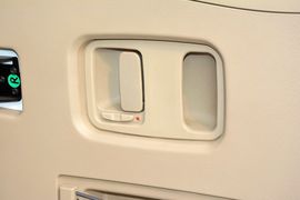 2015款福田图雅诺2.8T长轴商旅版ISF2.8s41P