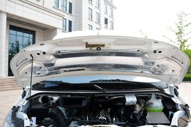 2015款福田图雅诺2.8T长轴商旅版ISF2.8s41P