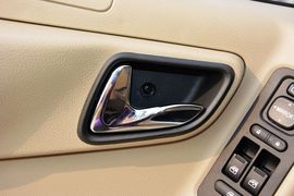 2015款福田图雅诺2.8T长轴商旅版ISF2.8s41P