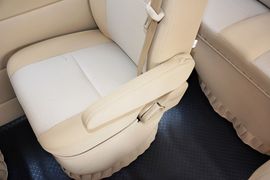 2015款福田图雅诺2.8T长轴商旅版ISF2.8s41P