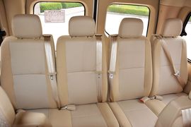 2015款福田图雅诺2.8T长轴商旅版ISF2.8s41P