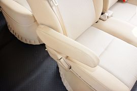 2015款福田图雅诺2.8T长轴商旅版ISF2.8s41P