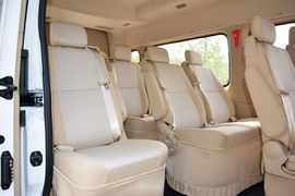 2015款福田图雅诺2.8T长轴商旅版ISF2.8s41P